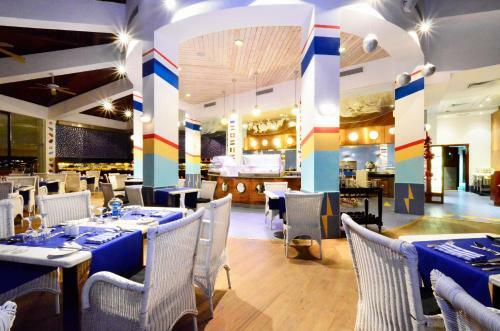 Hotel Reef Oasis Blue Bay Resort & Spa
