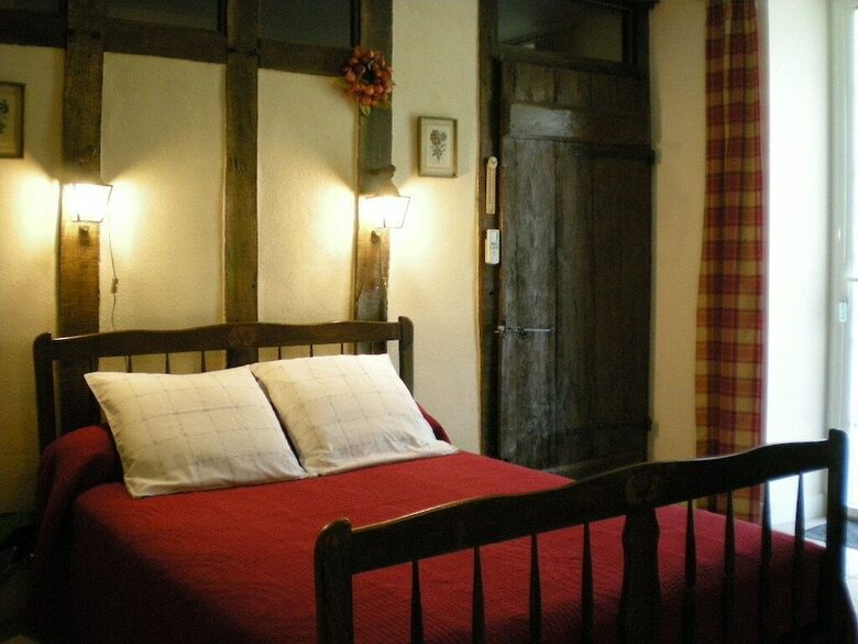 Hotel Au Petit P�degouaty - Chambres D'hotes