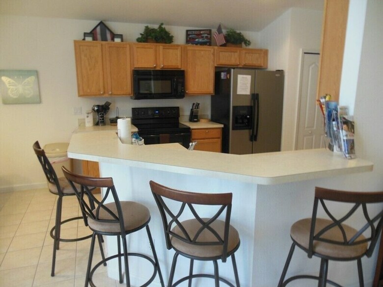 3 Bedroom, 2 Bath Disney Pool Home!