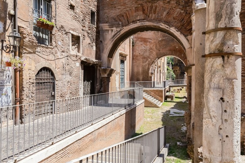 Old Ghetto And Trastevere Apartment