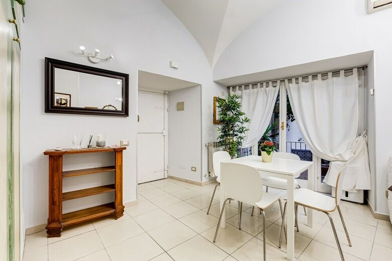 Old Ghetto And Trastevere Apartment