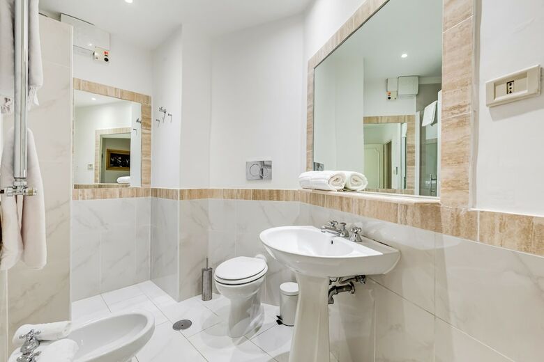 Old Ghetto And Trastevere Apartment