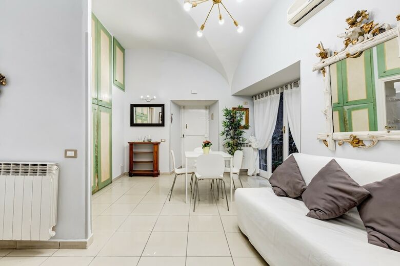 Old Ghetto And Trastevere Apartment