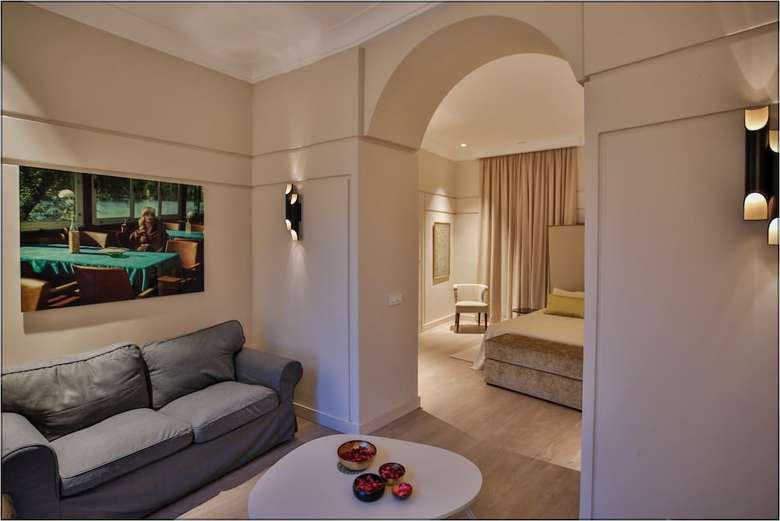 Villa Iridia By The Pearls Collection