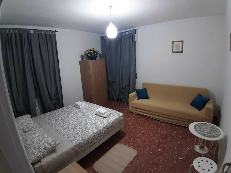 Hotel Sleep&go Airlines Pisa