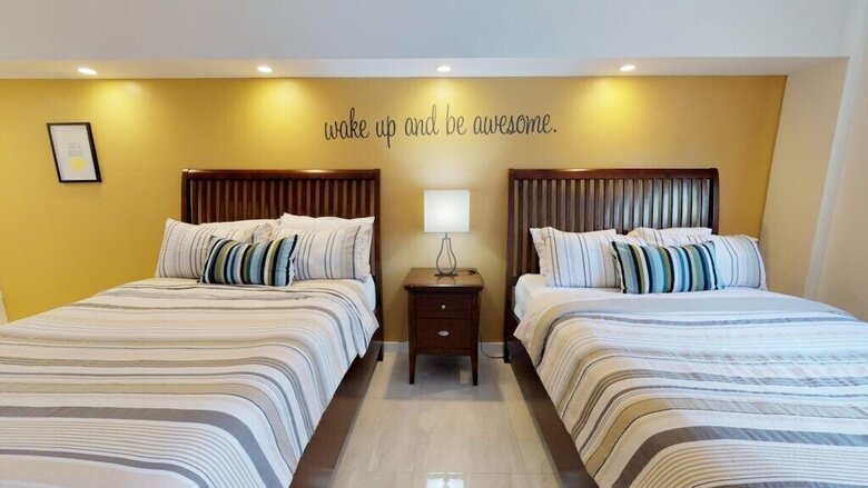 Premium 2 Bedroom +den Apartment Or-202