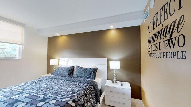 Premium 2 Bedroom +den Apartment Or-202