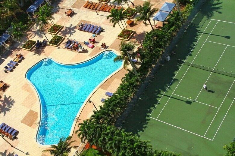 1 Bedroom Bay View Or814
