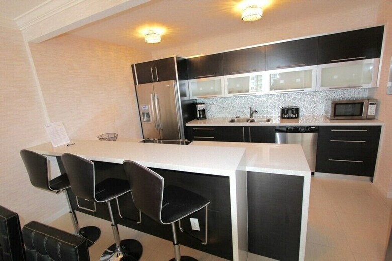 1 Bedroom Bay View Or814