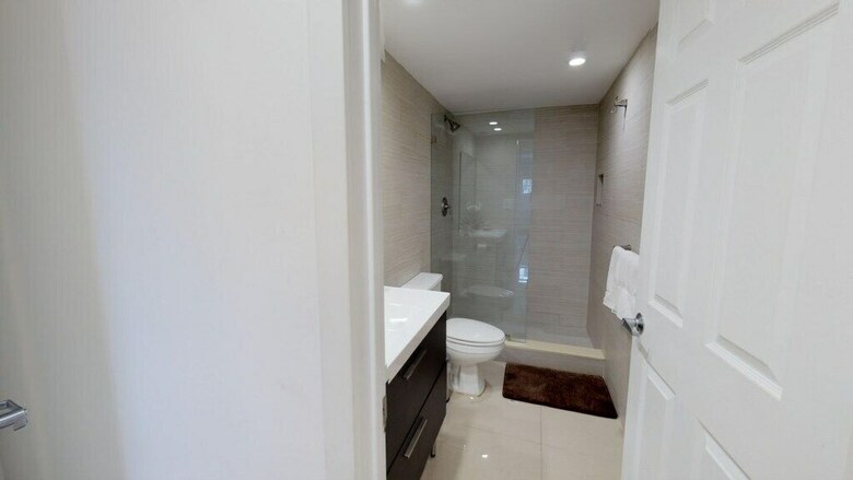 Premium 2 Bedroom + Den Apartment Or201