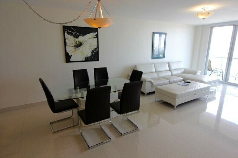 1 Bedroom Bay & Ocean View Or1520