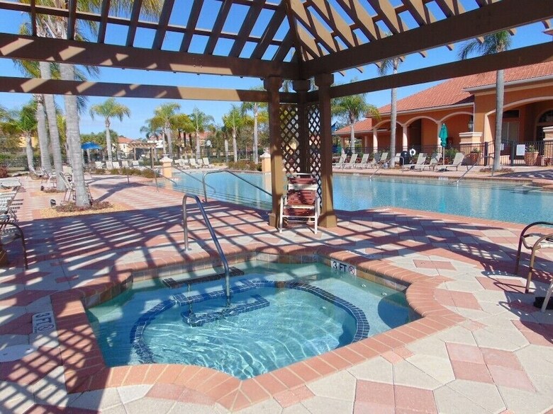 Bellavida Palms