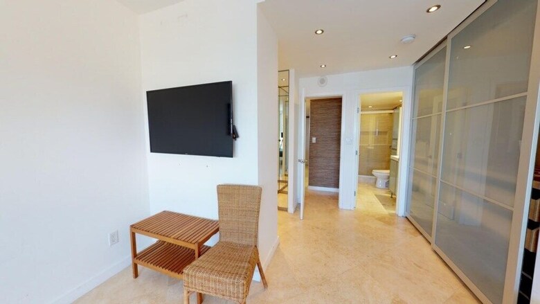1 Bedroom Bay View Or1422
