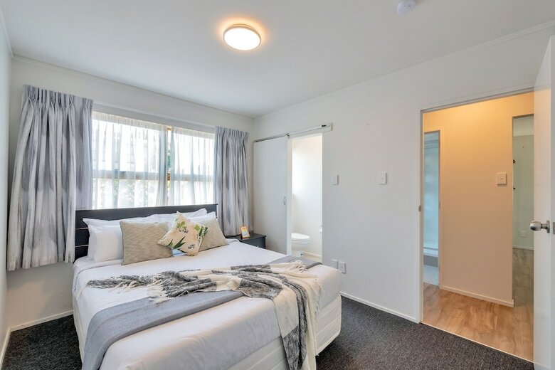 Apartamentos Bright 3 Bedroom Near St Lukes Mall 3