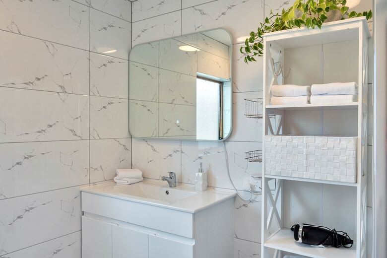 Apartamentos Bright 3 Bedroom Near St Lukes Mall 3