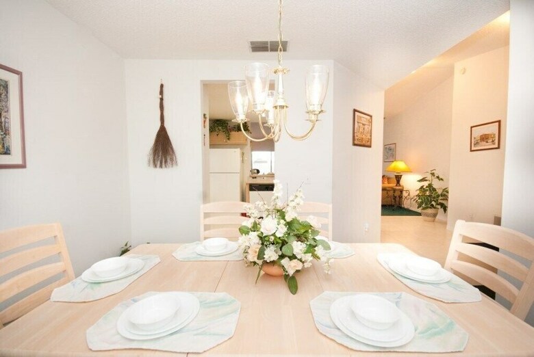 Villa Ir021or