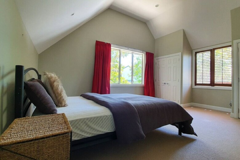 Apartamentos Castorbay Home Near Albany Sleeps 9