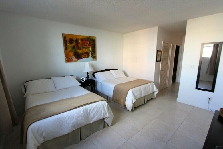 Standard 1 Bedroom Ocean View Or805