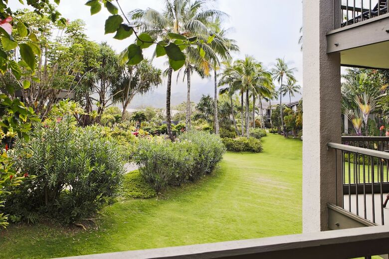 Hanalei Bay Resort