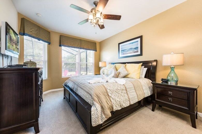 Svv 034 - Sunny Hilltop 5 Bed Pool Home