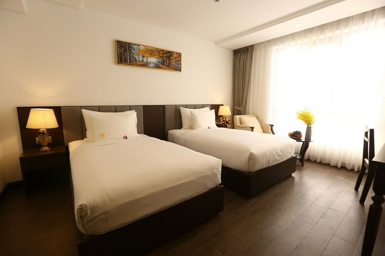 Santa Luxury Hotel