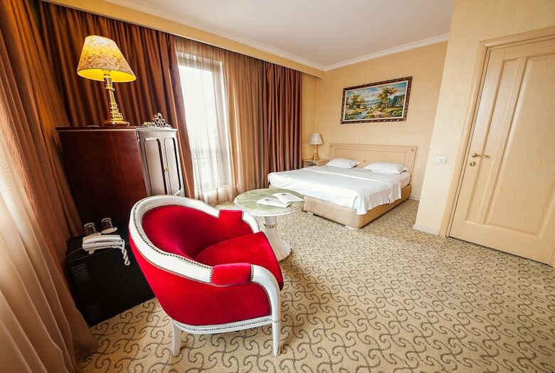 Hotel Kartmazovo Town