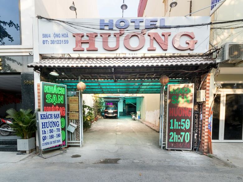 Spot On 848 Huong Hotel