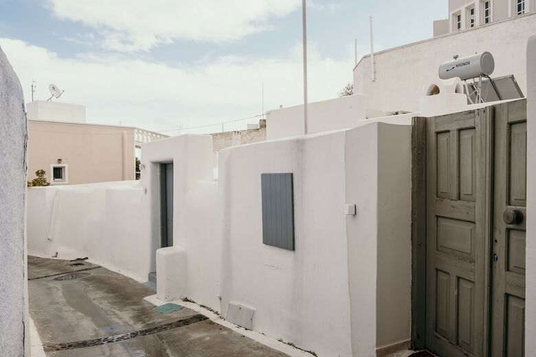 Hotel White Cave Suites
