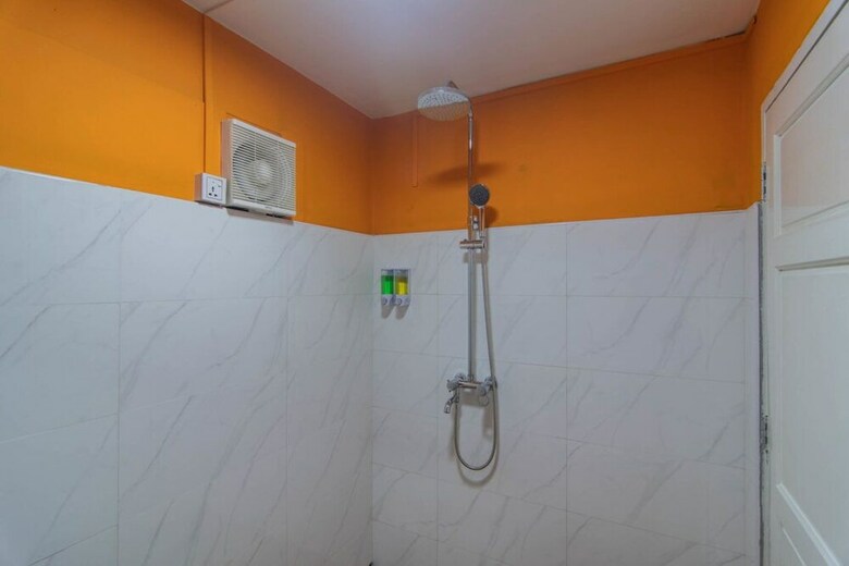 Hostal Aplus Hostel