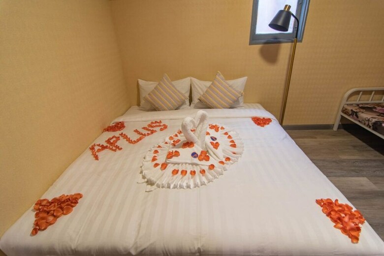 Hostal Aplus Hostel