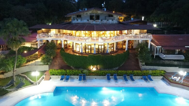 Hotel Martino Spa And Resort