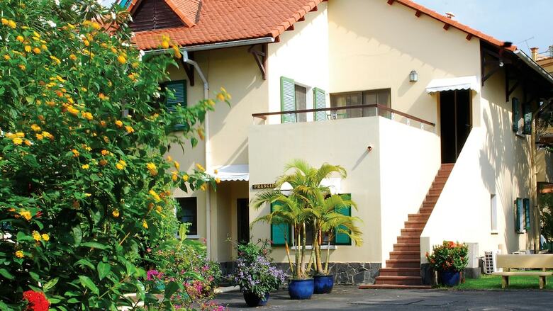 Aparthotel Saigon Village