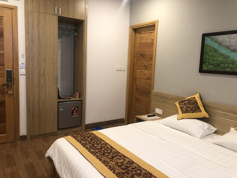 Oyo 859 Home Hotel And Apartment