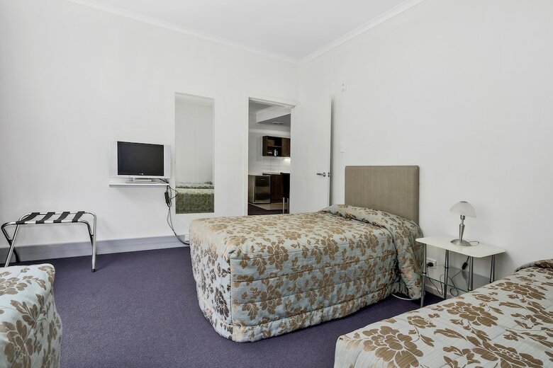 Amethyst Court Motorlodge