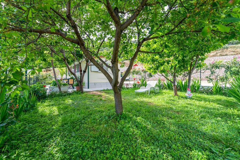 Holiday Home Garden