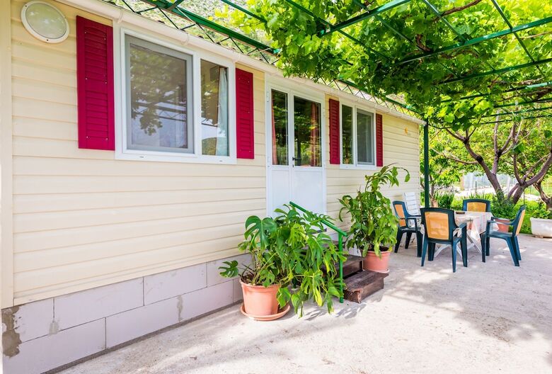 Holiday Home Garden