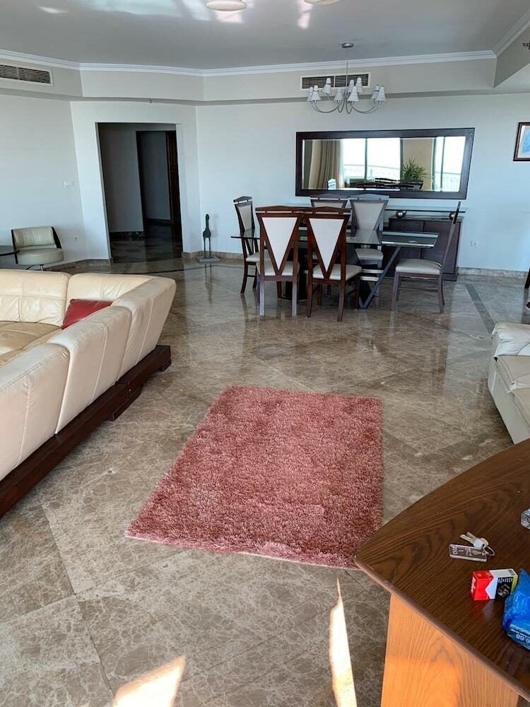 Apartment At San Stefano Grand Plaza
