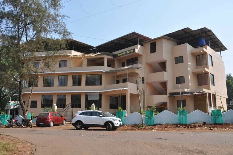 Hotel Pride Residency