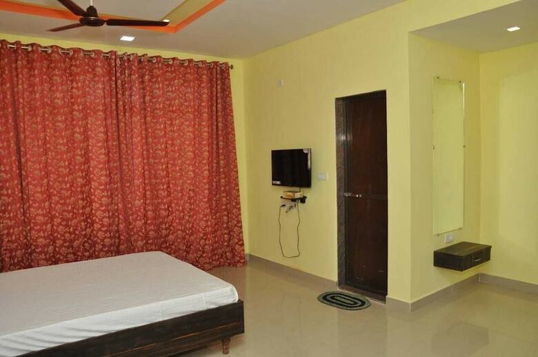 Hotel Pride Residency