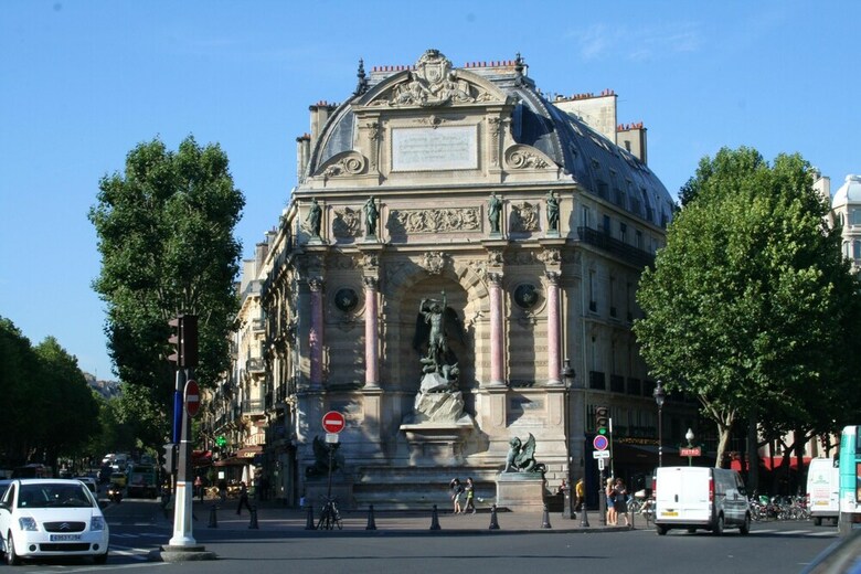 Apartment With 2 Bedrooms In Paris, With Balcony And Wifi