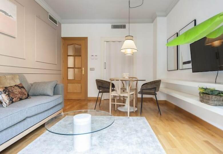 Apartamentos Plaza de Cibeles II
