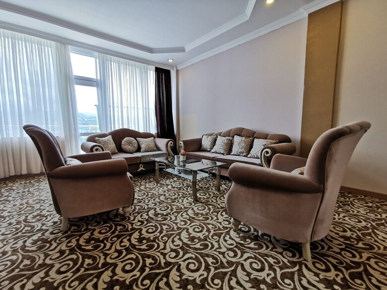 Grand Georgian Palace Hotel