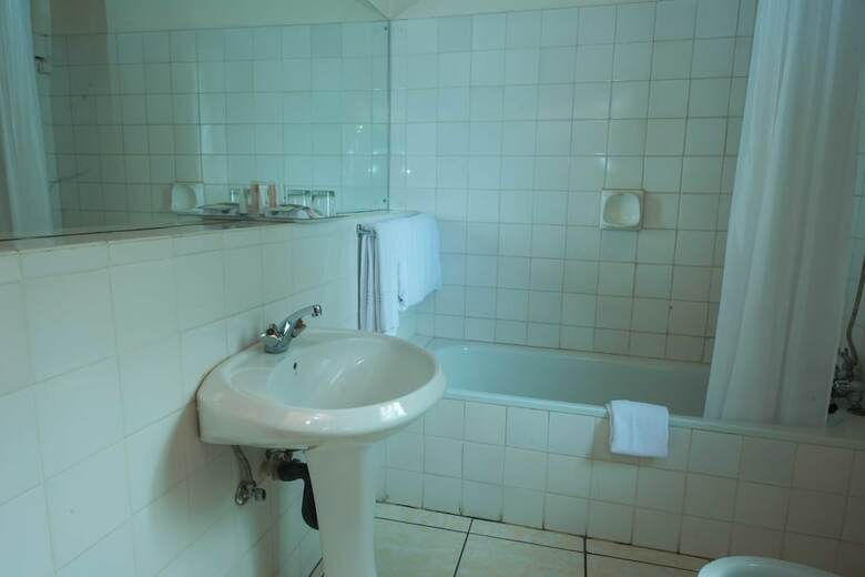 Sunbird Livingstonia Beach Hotel