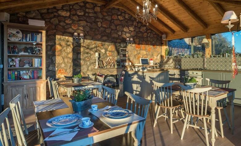 Hotel Almond House Suites Arachova - Adults Only