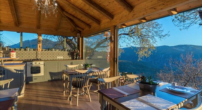 Hotel Almond House Suites Arachova - Adults Only