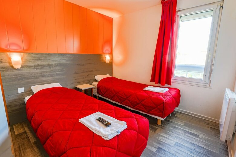 Hotel Premi�re Classe Coigni�res