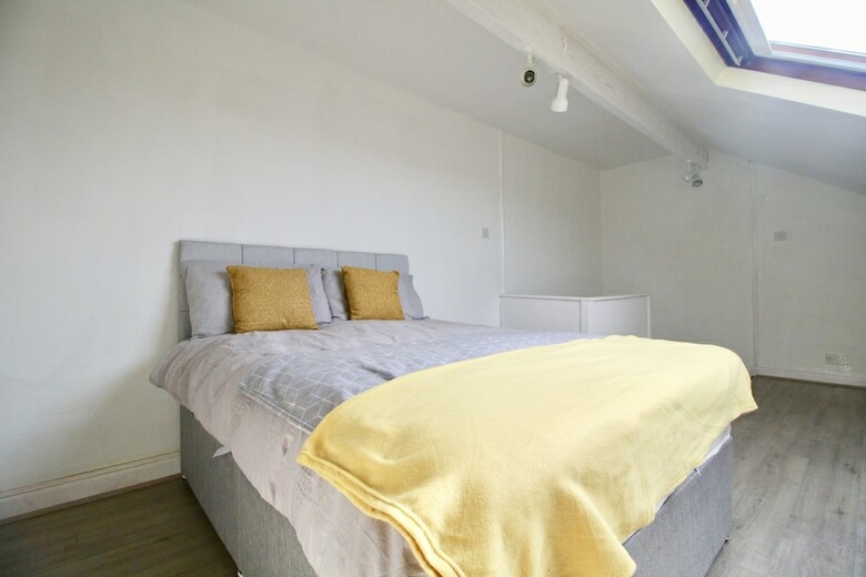Apartamentos Stayhere 8