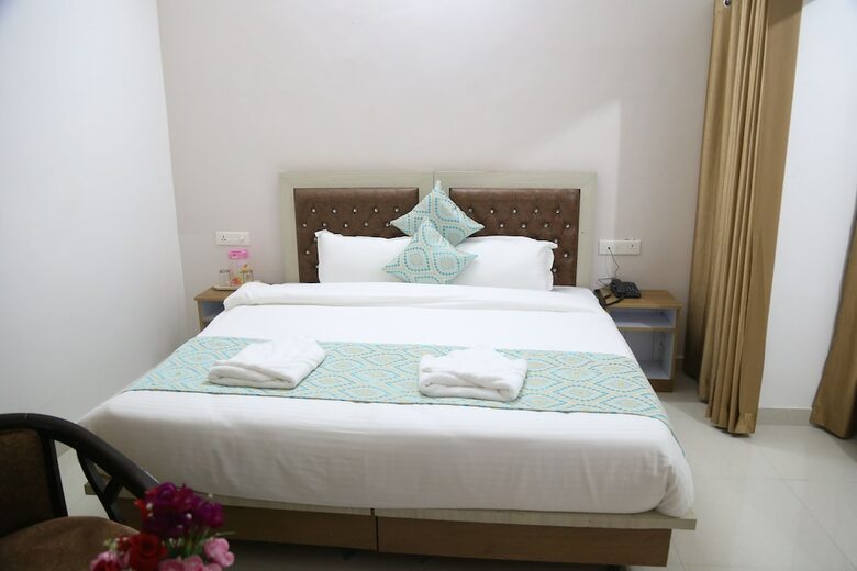Hotel Yog Tapovan