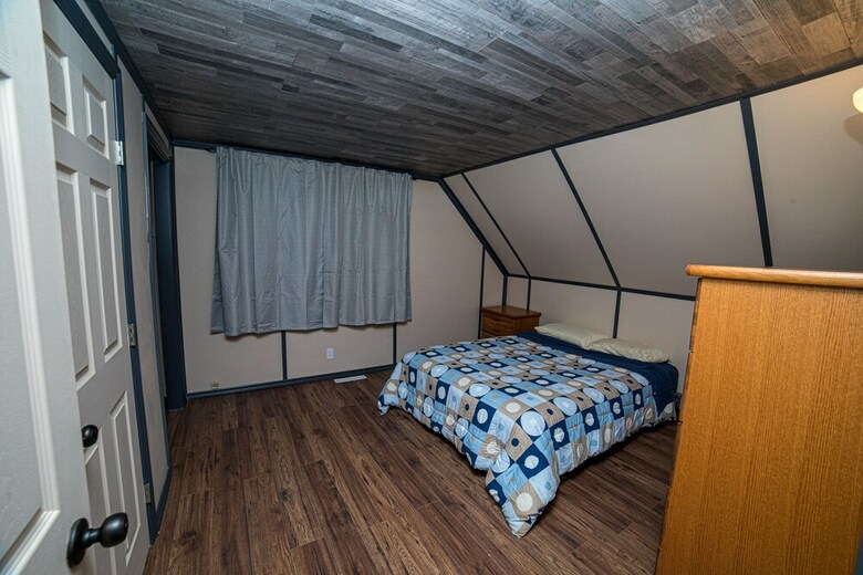 Hotel Castaways Cottages