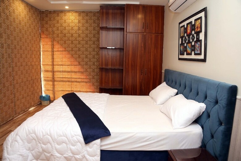 Bed & Breakfast Hak Mall Suites